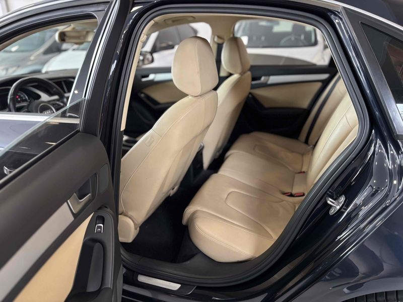 AUDI A4 1.8 TFSI AMBIENTE MULTITRONIC 2015/2015 LEHMEN VEÍCULOS VENÂNCIO AIRES / Carros no Vale