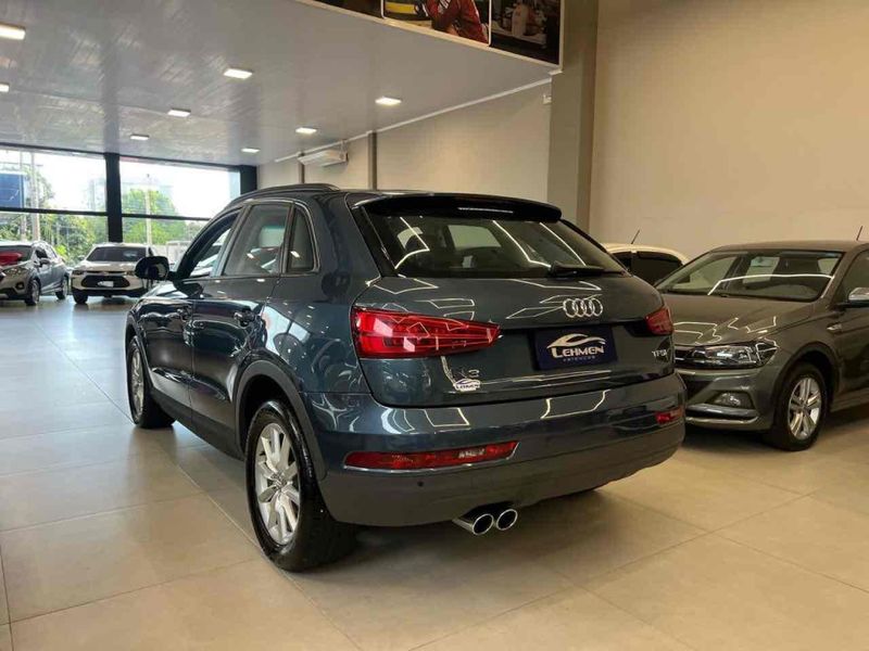 AUDI Q3 1.4 TFSI AMBIENTE S TRONIC 2016/2017 LEHMEN VEÍCULOS VENÂNCIO AIRES / Carros no Vale