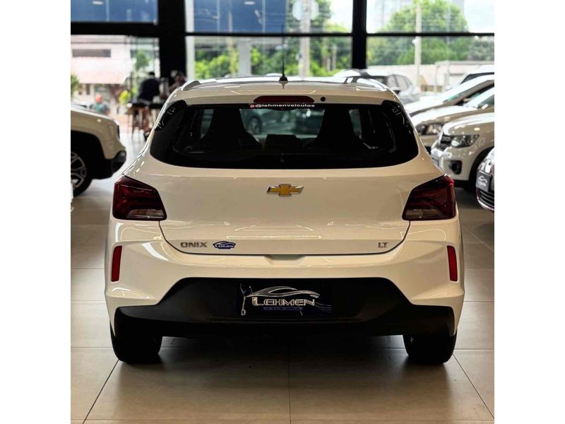 CHEVROLET ONIX 1.0 LT 2022/2023 LEHMEN VEÍCULOS VENÂNCIO AIRES / Carros no Vale