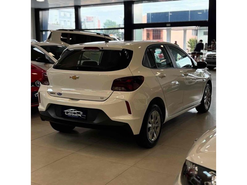 CHEVROLET ONIX 1.0 LT 2022/2023 LEHMEN VEÍCULOS VENÂNCIO AIRES / Carros no Vale