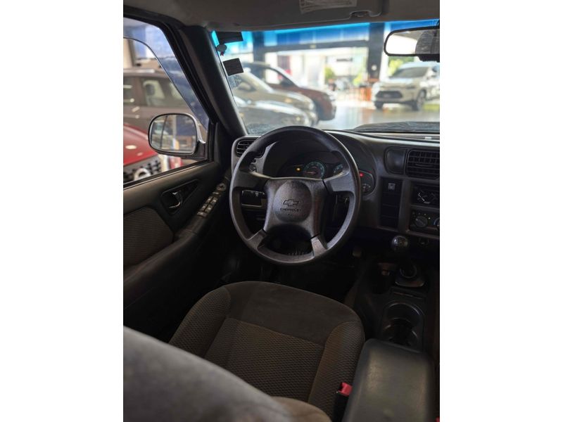 CHEVROLET S10 2.4 MPFI ADVANTAGE 4X2 CD 8V 2010/2011 LEHMEN VEÍCULOS VENÂNCIO AIRES / Carros no Vale