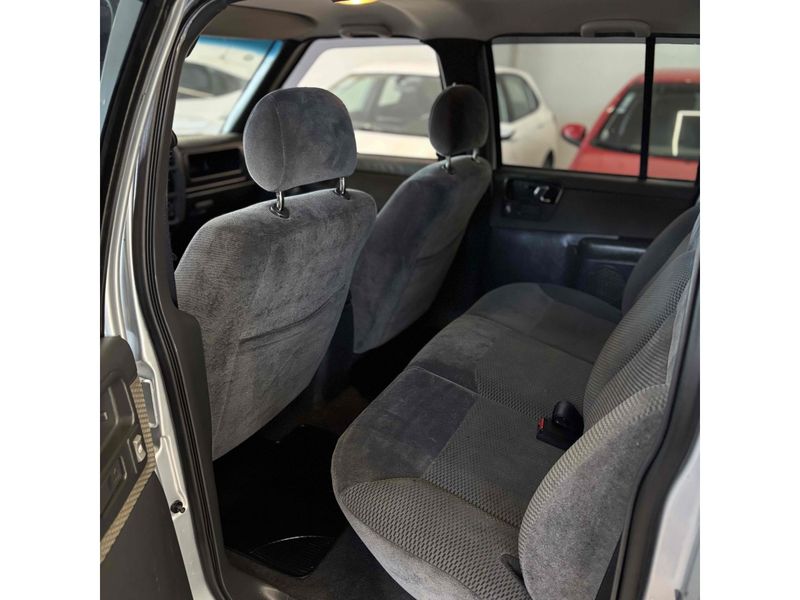 CHEVROLET S10 2.4 MPFI ADVANTAGE 4X2 CD 8V 2010/2011 LEHMEN VEÍCULOS VENÂNCIO AIRES / Carros no Vale