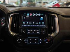 CHEVROLET TRAILBLAZER 2.8 LTZ 4X4 16V TURBO 2017/2018 LEHMEN VEÍCULOS VENÂNCIO AIRES / Carros no Vale