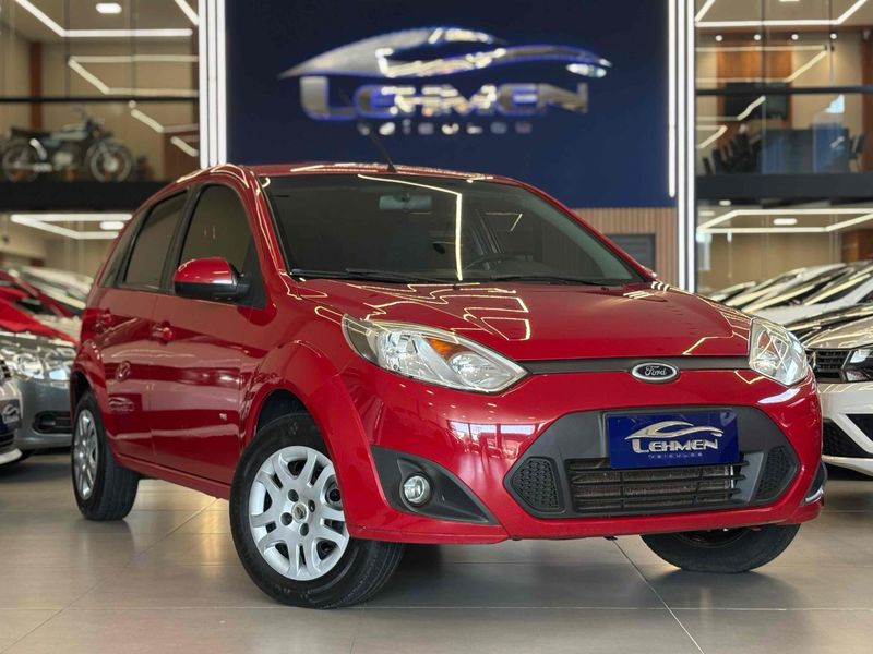 FORD FIESTA 1.0 ROCAM HATCH 8V 2014/2014 LEHMEN VEÍCULOS VENÂNCIO AIRES / Carros no Vale