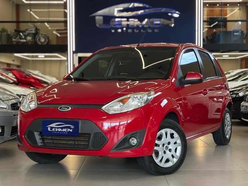 FORD FIESTA 1.0 ROCAM HATCH 8V 2014/2014 LEHMEN VEÍCULOS VENÂNCIO AIRES / Carros no Vale