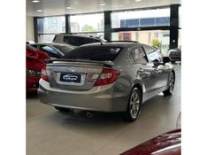 HONDA CIVIC 2.0 EXR 16V 2013/2014 LEHMEN VEÍCULOS VENÂNCIO AIRES / Carros no Vale