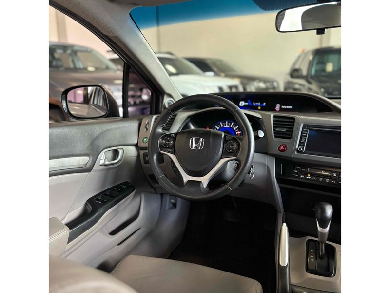 HONDA CIVIC 2.0 EXR 16V 2013/2014 LEHMEN VEÍCULOS VENÂNCIO AIRES / Carros no Vale