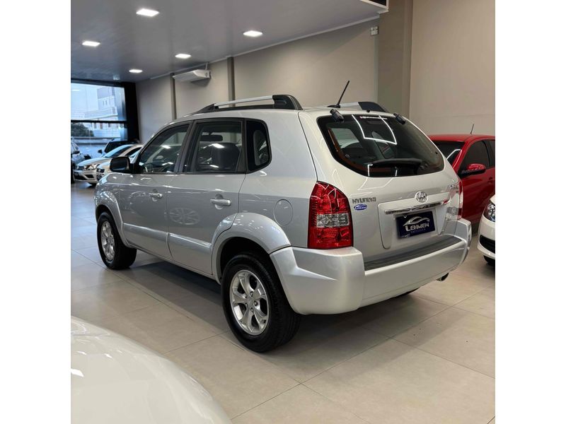 HYUNDAI TUCSON 2.0 MPFI GLS 16V 143CV 2WD 2014/2015 LEHMEN VEÍCULOS VENÂNCIO AIRES / Carros no Vale