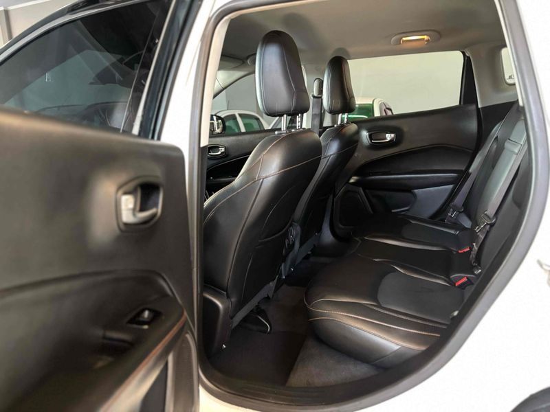 JEEP COMPASS 2.0 16V LIMITED 4X4 2019/2020 LEHMEN VEÍCULOS VENÂNCIO AIRES / Carros no Vale