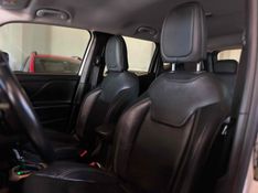 JEEP RENEGADE 2.0 16V TURBO LONGITUDE 4X4 2018/2018 LEHMEN VEÍCULOS VENÂNCIO AIRES / Carros no Vale