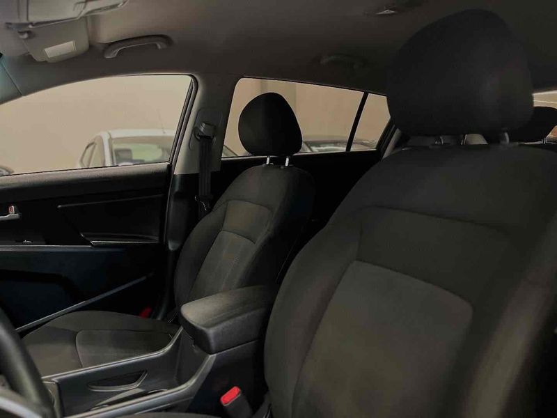 KIA SPORTAGE 2.0 LX 4X2 16V 2012/2013 LEHMEN VEÍCULOS VENÂNCIO AIRES / Carros no Vale