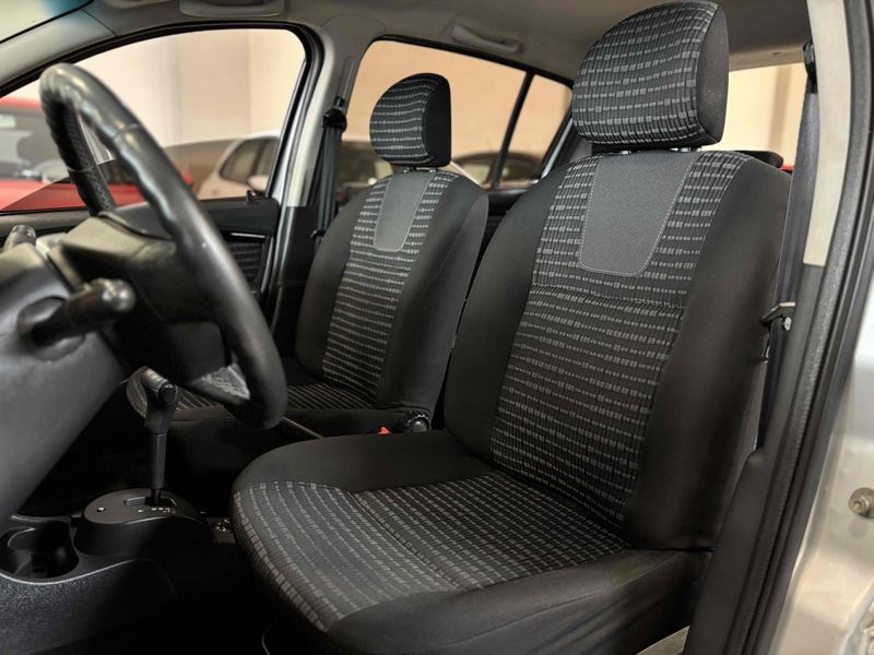 RENAULT SANDERO 1.6 PRIVILÉGE 16V 2013/2013 LEHMEN VEÍCULOS VENÂNCIO AIRES / Carros no Vale