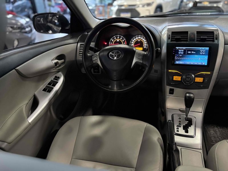 TOYOTA COROLLA 1.8 GLI 16V 2012/2012 LEHMEN VEÍCULOS VENÂNCIO AIRES / Carros no Vale