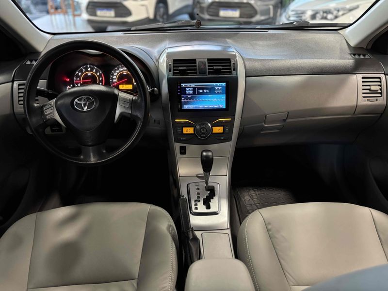 TOYOTA COROLLA 1.8 GLI 16V 2012/2012 LEHMEN VEÍCULOS VENÂNCIO AIRES / Carros no Vale