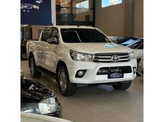 TOYOTA HILUX 2.7 SRV 4X2 CD 16V 2016/2017 LEHMEN VEÍCULOS VENÂNCIO AIRES / Carros no Vale