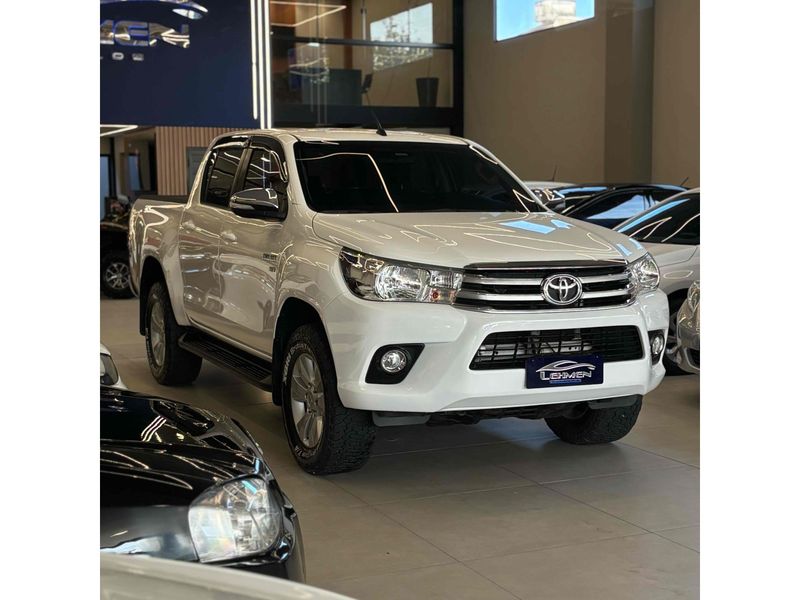 TOYOTA HILUX 2.7 SRV 4X2 CD 16V 2016/2017 LEHMEN VEÍCULOS VENÂNCIO AIRES / Carros no Vale