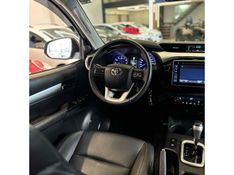 TOYOTA HILUX 2.7 SRV 4X2 CD 16V 2016/2017 LEHMEN VEÍCULOS VENÂNCIO AIRES / Carros no Vale