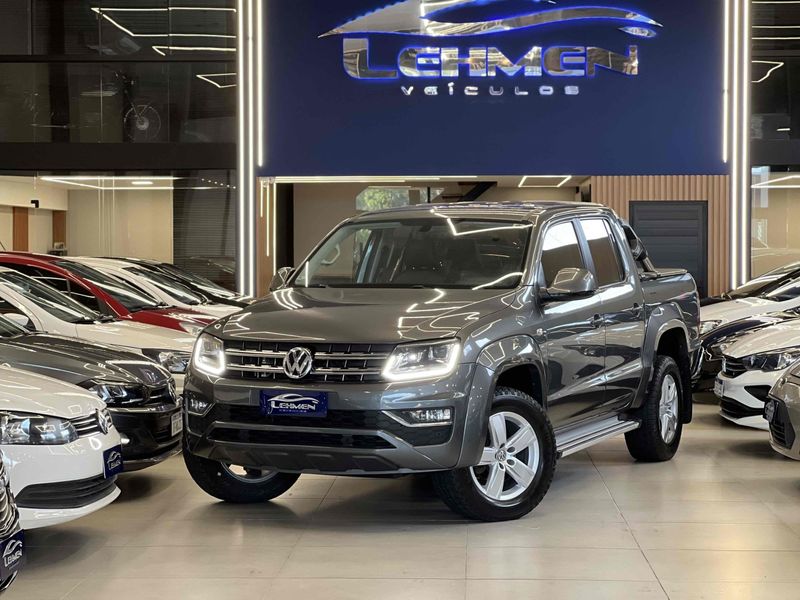 VOLKSWAGEN AMAROK 2.0 HIGHLINE 4X4 CD 16V TURBO INTERCOOLER 2017/2017 LEHMEN VEÍCULOS VENÂNCIO AIRES / Carros no Vale