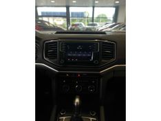 VOLKSWAGEN AMAROK 2.0 HIGHLINE 4X4 CD 16V TURBO INTERCOOLER 2017/2017 LEHMEN VEÍCULOS VENÂNCIO AIRES / Carros no Vale