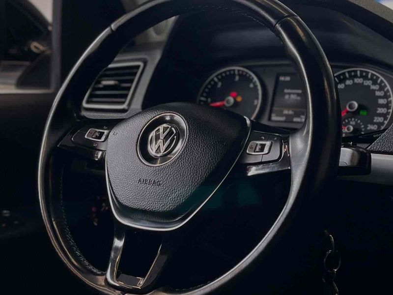 VOLKSWAGEN AMAROK 3.0 V6 TDI HIGHLINE CD 4MOTION 2018/2018 LEHMEN VEÍCULOS VENÂNCIO AIRES / Carros no Vale