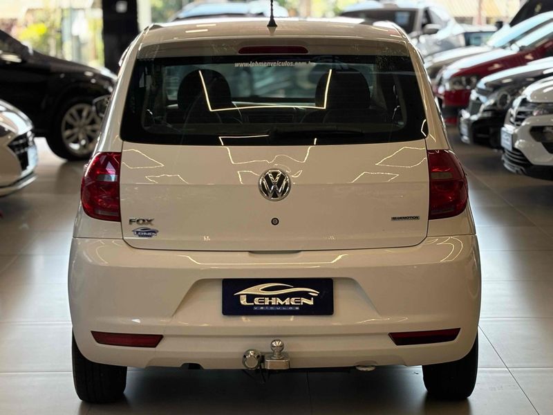 VOLKSWAGEN FOX 1.0 MI BLUEMOTION 8V 2014/2014 LEHMEN VEÍCULOS VENÂNCIO AIRES / Carros no Vale