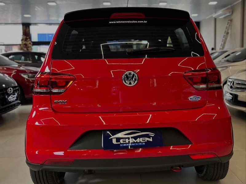 VOLKSWAGEN FOX 1.0 MPI TRACK 12V 2017/2017 LEHMEN VEÍCULOS VENÂNCIO AIRES / Carros no Vale