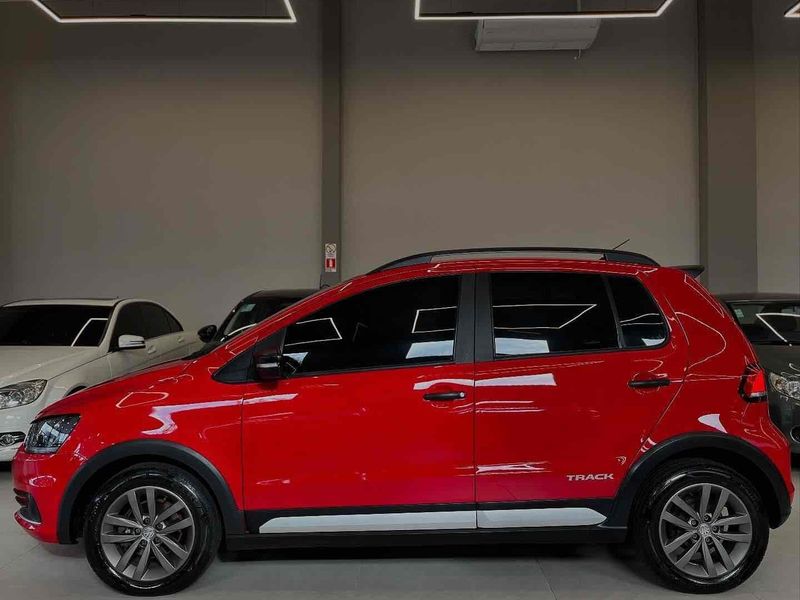 VOLKSWAGEN FOX 1.0 MPI TRACK 12V 2017/2017 LEHMEN VEÍCULOS VENÂNCIO AIRES / Carros no Vale
