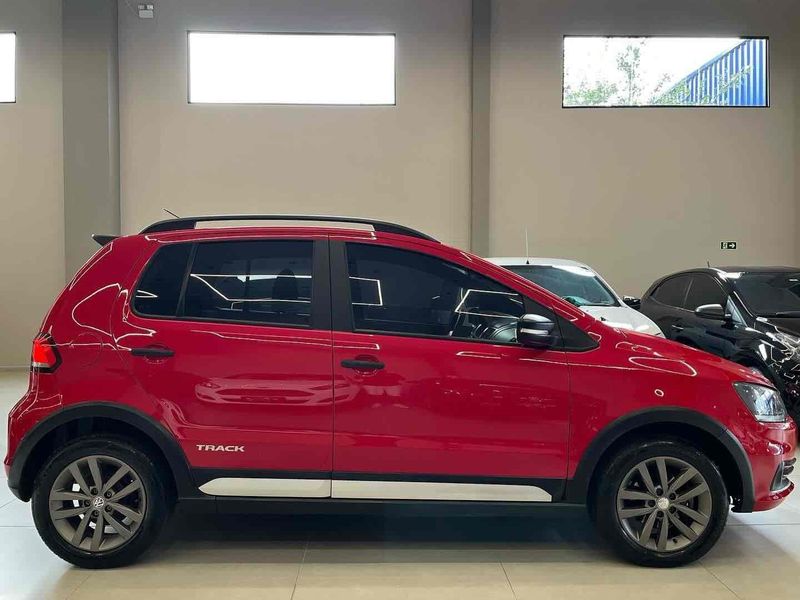 VOLKSWAGEN FOX 1.0 MPI TRACK 12V 2017/2017 LEHMEN VEÍCULOS VENÂNCIO AIRES / Carros no Vale