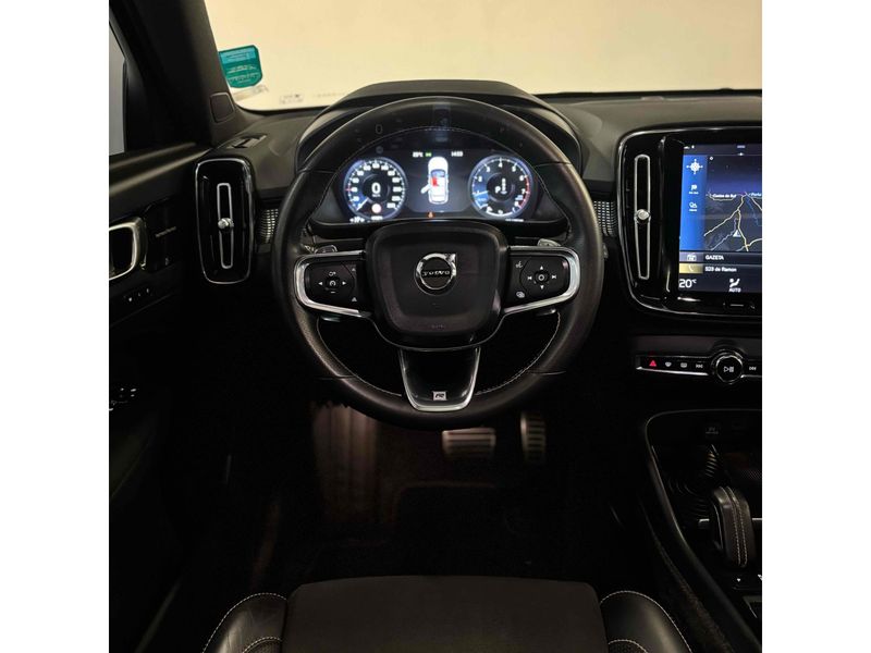 VOLVO XC40 2.0 T5 R-DESIGN AWD GEARTRONIC 2018/2018 LEHMEN VEÍCULOS VENÂNCIO AIRES / Carros no Vale