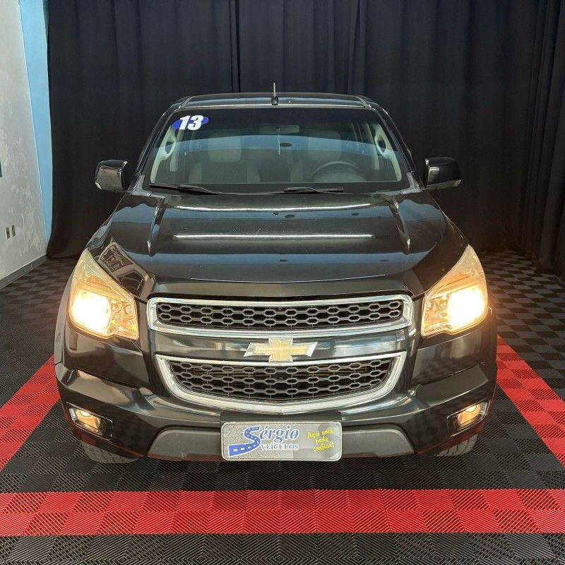 Chevrolet S10 C.DUPLA 2.8 2013/2013 SÉRGIO VEÍCULOS TEUTÔNIA / Carros no Vale