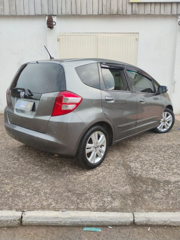 Honda FIT EX 1.5 2011/2011 SÉRGIO VEÍCULOS TEUTÔNIA / Carros no Vale