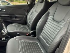 Renault CAPTUR INTENSE 2.0 2017/2017 SÉRGIO VEÍCULOS TEUTÔNIA / Carros no Vale