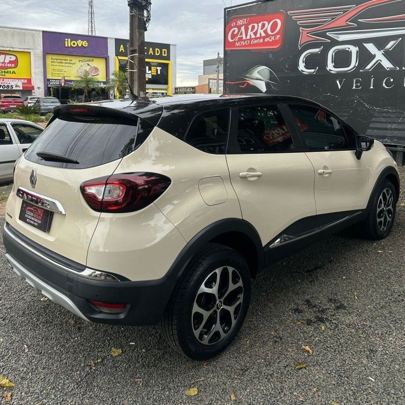 Renault CAPTUR INTENSE 2.0 2017/2017 SÉRGIO VEÍCULOS TEUTÔNIA / Carros no Vale