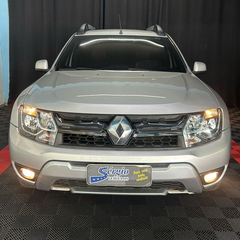 Renault DUSTER DYNAMIQUE 2.0 2016/2016 SÉRGIO VEÍCULOS TEUTÔNIA / Carros no Vale