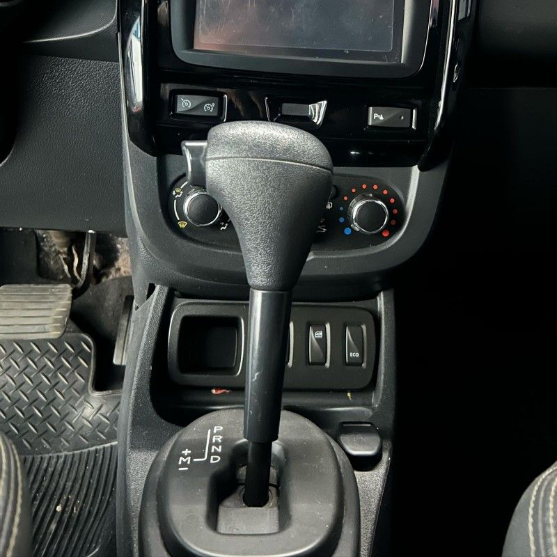 Renault DUSTER DYNAMIQUE 2.0 2016/2016 SÉRGIO VEÍCULOS TEUTÔNIA / Carros no Vale
