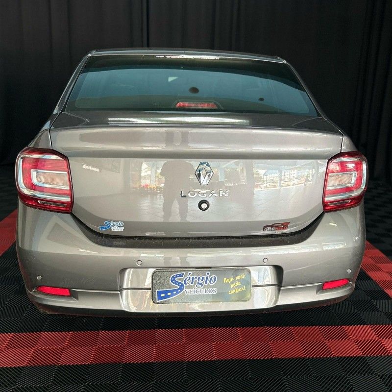 Renault LOGAN ZEN 1.6 2022/2022 SÉRGIO VEÍCULOS TEUTÔNIA / Carros no Vale