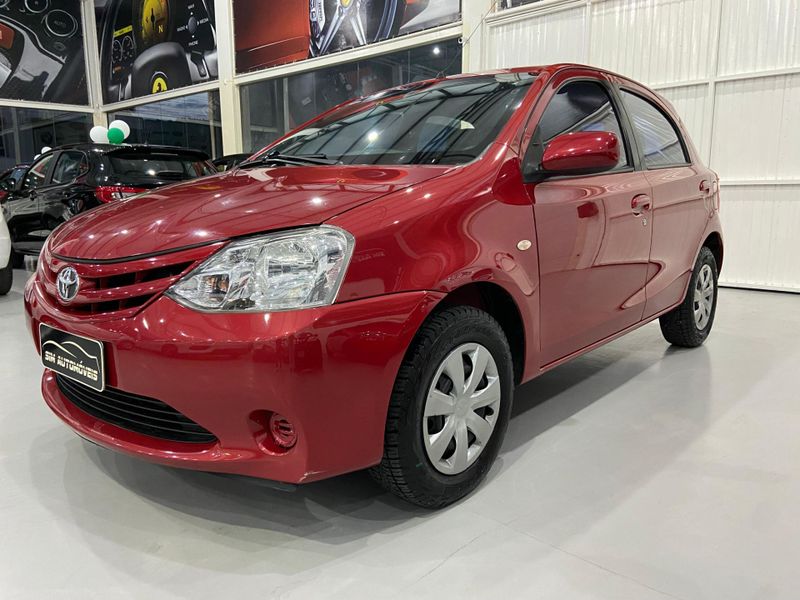 Toyota Etios 1.3 Hb Xs 16v 2012/2013 SIM AUTOMÓVEIS ROLANTE / Carros no Vale