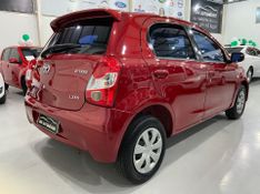 Toyota Etios 1.3 Hb Xs 16v 2012/2013 SIM AUTOMÓVEIS ROLANTE / Carros no Vale