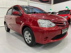 Toyota Etios 1.3 Hb Xs 16v 2012/2013 SIM AUTOMÓVEIS ROLANTE / Carros no Vale