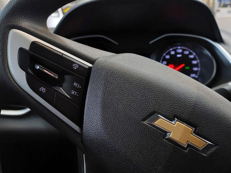 Chevrolet ONIX 1.0 FLEX LT MANUAL 2022/2023 BETIOLO NOVOS E SEMINOVOS LAJEADO / Carros no Vale
