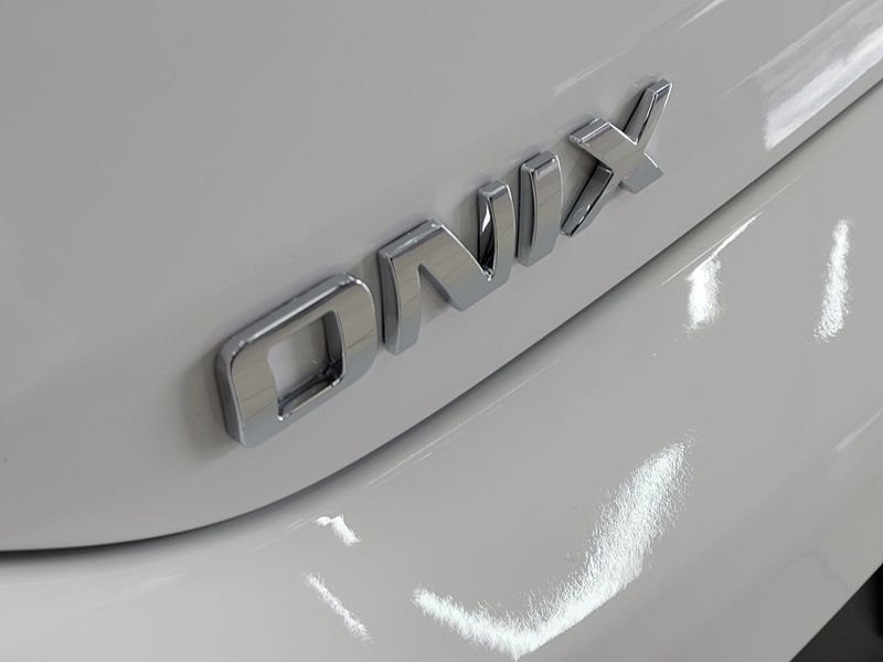 Chevrolet ONIX 1.0 FLEX LT MANUAL 2022/2023 BETIOLO NOVOS E SEMINOVOS LAJEADO / Carros no Vale