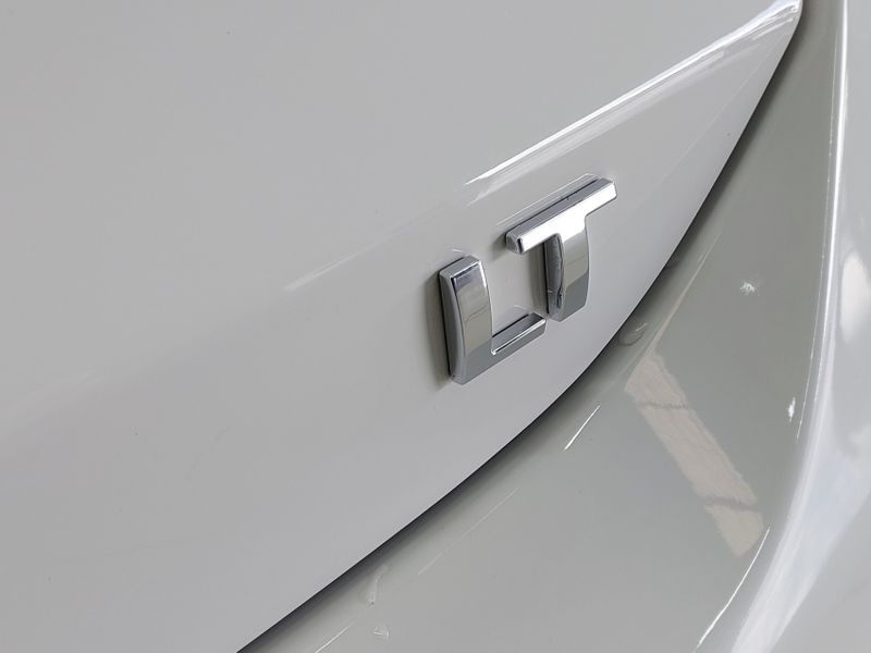 Chevrolet ONIX 1.0 FLEX LT MANUAL 2022/2023 BETIOLO NOVOS E SEMINOVOS LAJEADO / Carros no Vale