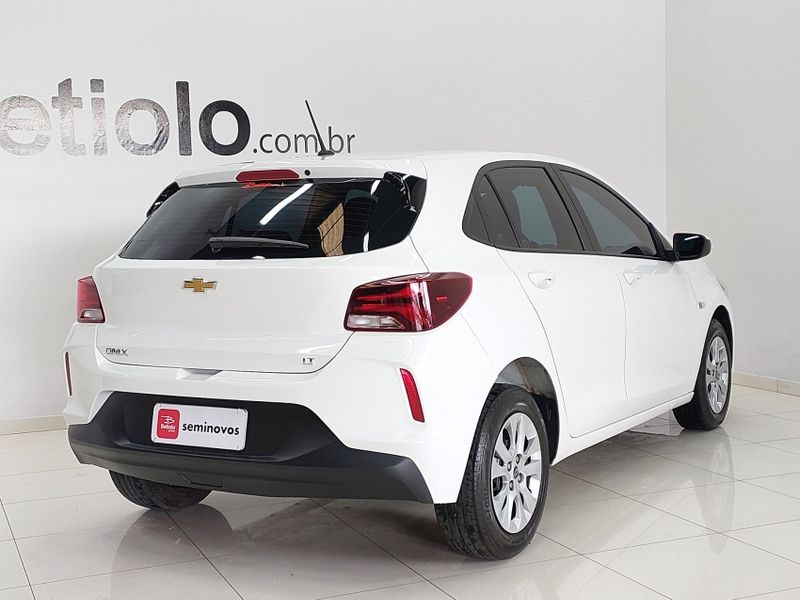 Chevrolet ONIX 1.0 FLEX LT MANUAL 2022/2023 BETIOLO NOVOS E SEMINOVOS LAJEADO / Carros no Vale