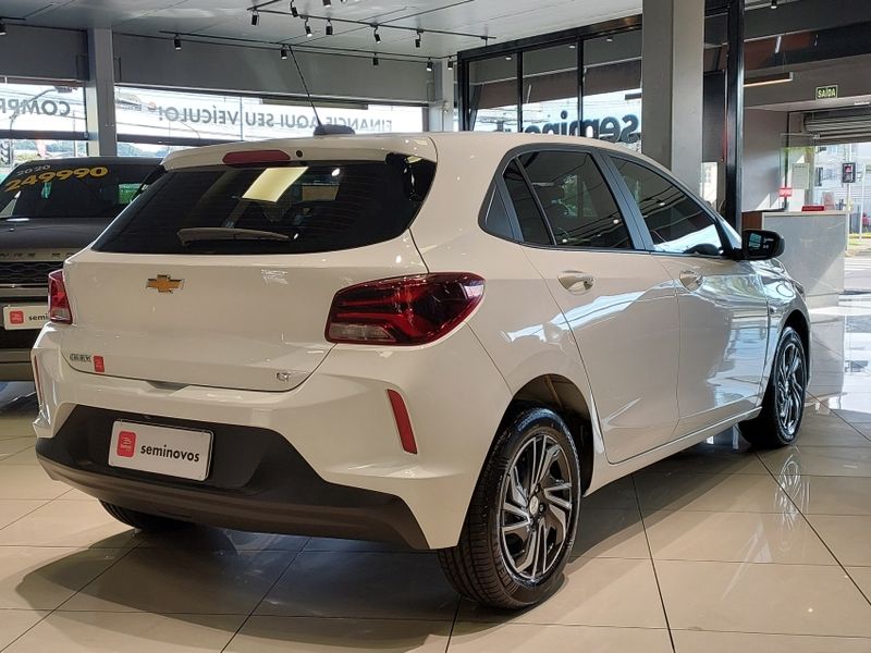 Chevrolet ONIX 1.0 FLEX LT MANUAL 2025/2025 BETIOLO NOVOS E SEMINOVOS LAJEADO / Carros no Vale