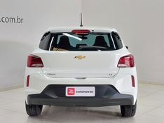 Chevrolet ONIX 1.0 FLEX LT MANUAL 2022/2023 BETIOLO NOVOS E SEMINOVOS LAJEADO / Carros no Vale