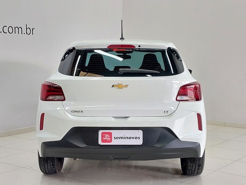 Chevrolet ONIX 1.0 FLEX LT MANUAL 2022/2023 BETIOLO NOVOS E SEMINOVOS LAJEADO / Carros no Vale