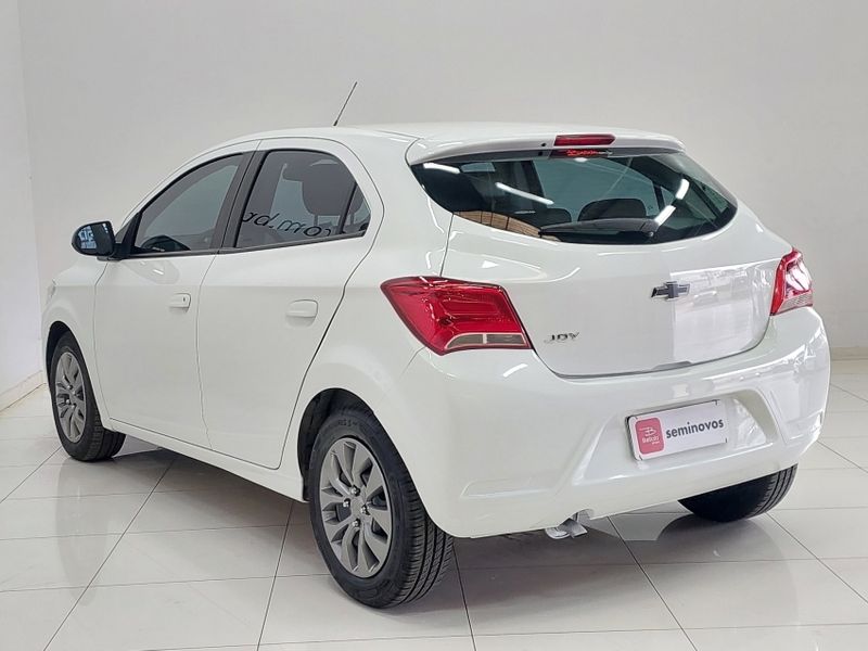 Chevrolet ONIX 1.0 FLEX MANUAL 2021/2021 BETIOLO NOVOS E SEMINOVOS LAJEADO / Carros no Vale