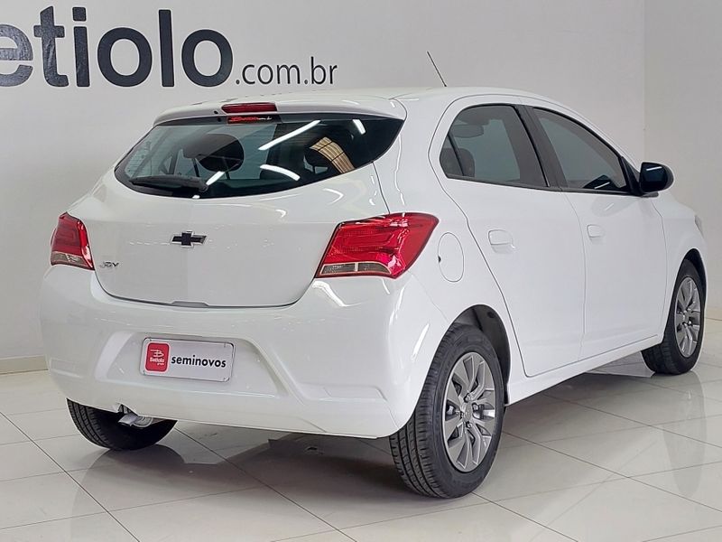 Chevrolet ONIX 1.0 FLEX MANUAL 2021/2021 BETIOLO NOVOS E SEMINOVOS LAJEADO / Carros no Vale