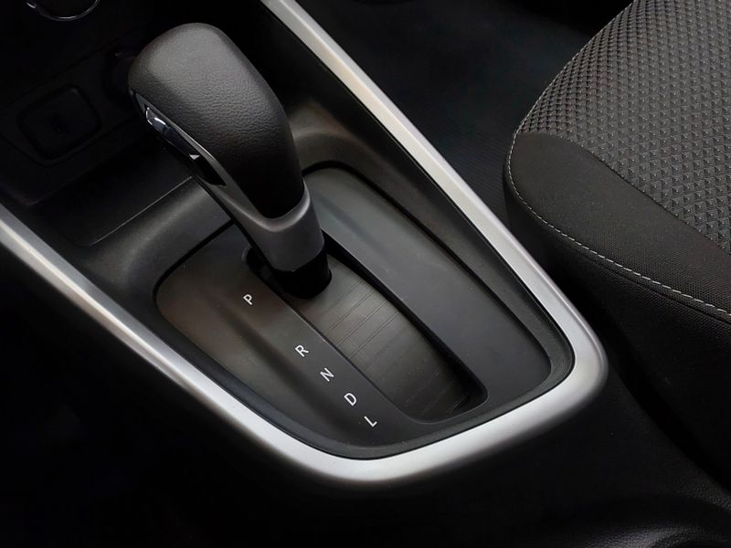 Chevrolet ONIX 1.0 TURBO FLEX AUTOMÁTICO 2022/2023 BETIOLO NOVOS E SEMINOVOS LAJEADO / Carros no Vale