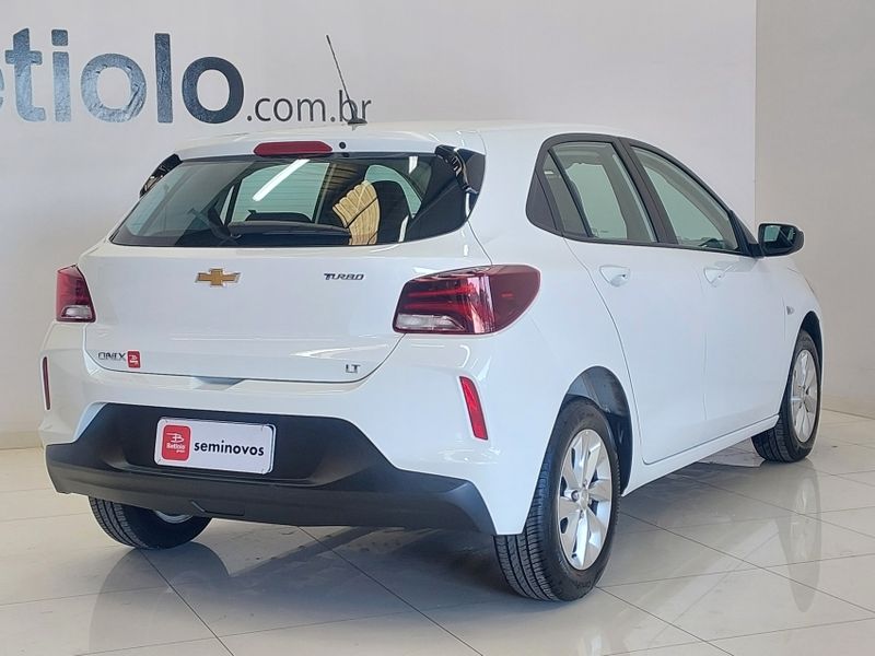 Chevrolet ONIX 1.0 TURBO FLEX LT AUTOMÁTICO 2022/2023 BETIOLO NOVOS E SEMINOVOS LAJEADO / Carros no Vale